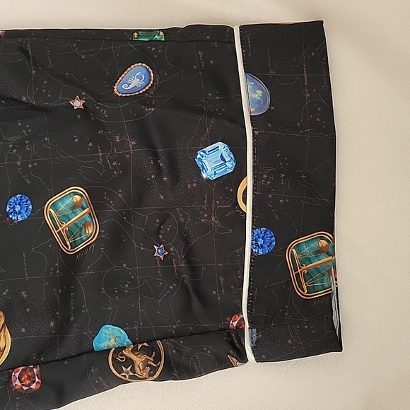 Fabletics Eco Satin Pajama Set | "Lucky Charm" | Size Medium | Like New โจ - Picture 9 of 14